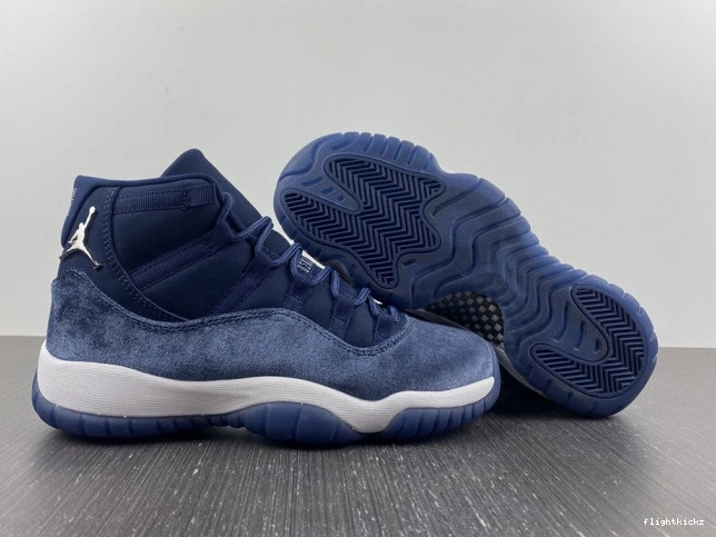 11 AR0715-441 Navy Midnight Air Jordan WMNS Velvet 0731